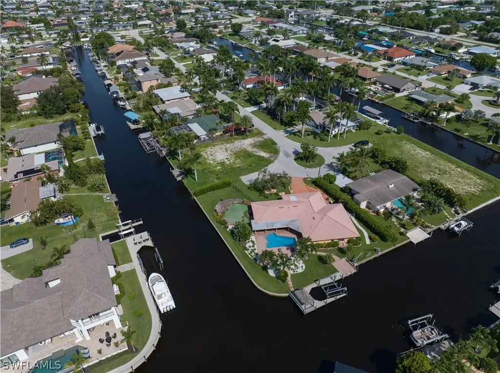 846 Montclaire Court Cape Coral FL 33904