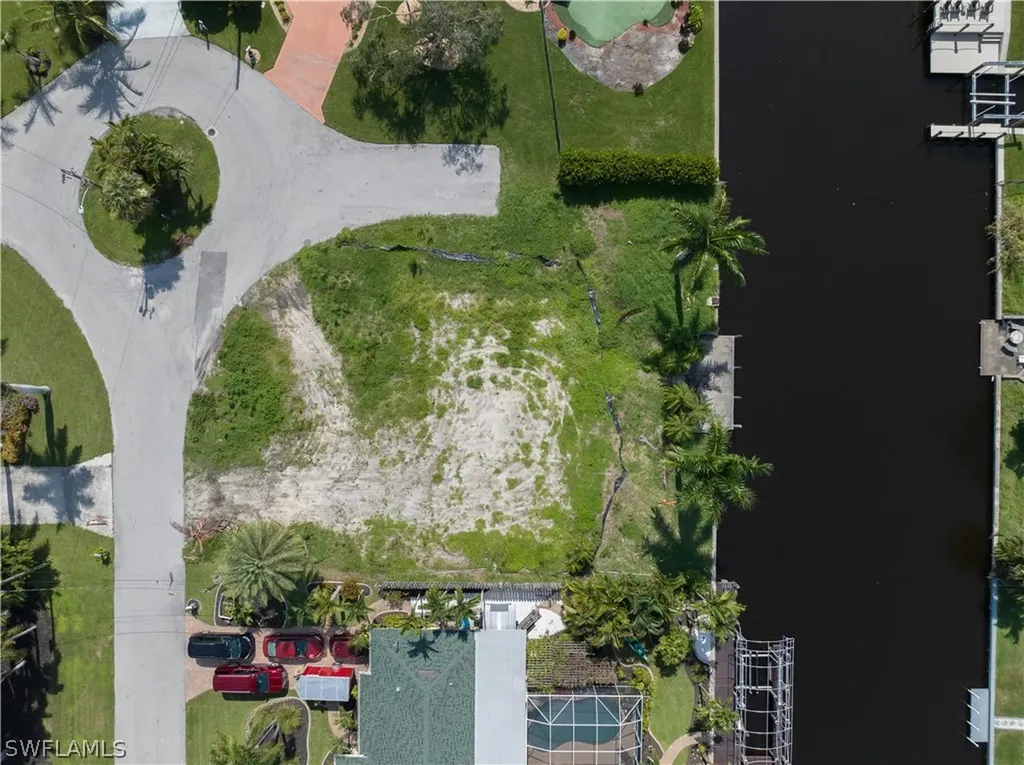 846 Montclaire Court Cape Coral FL 33904