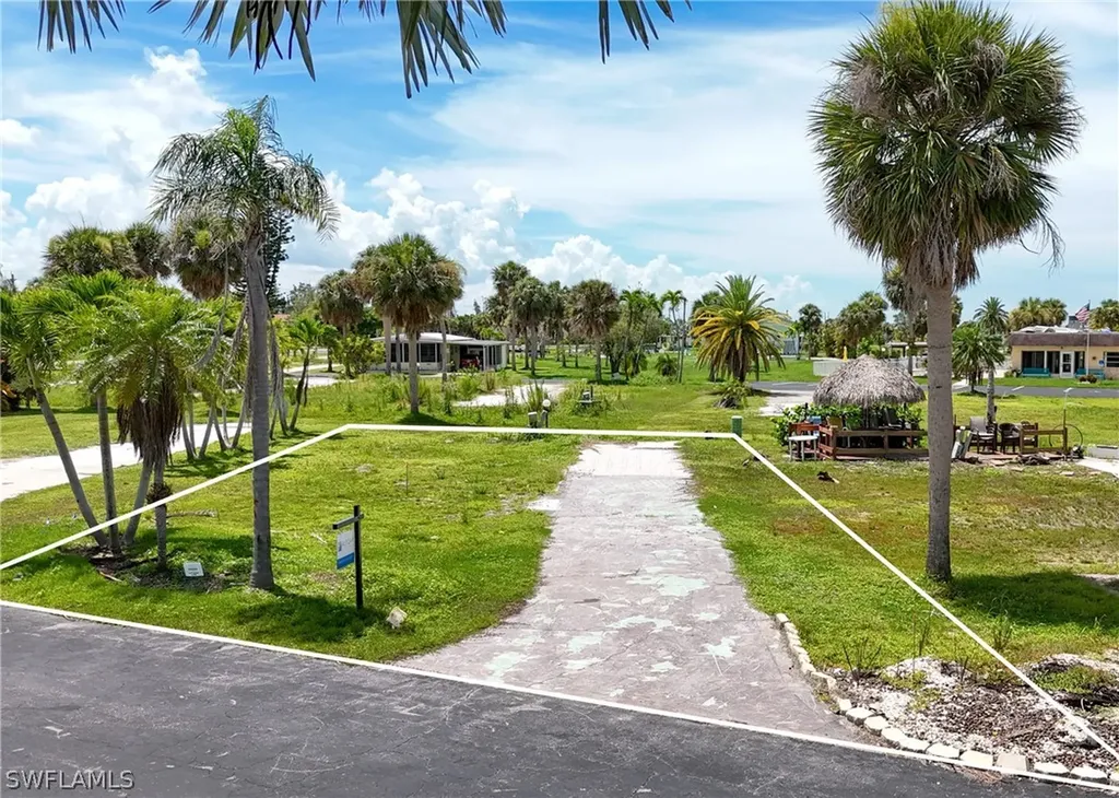 13671 Catbird Drive Fort Myers FL 33908