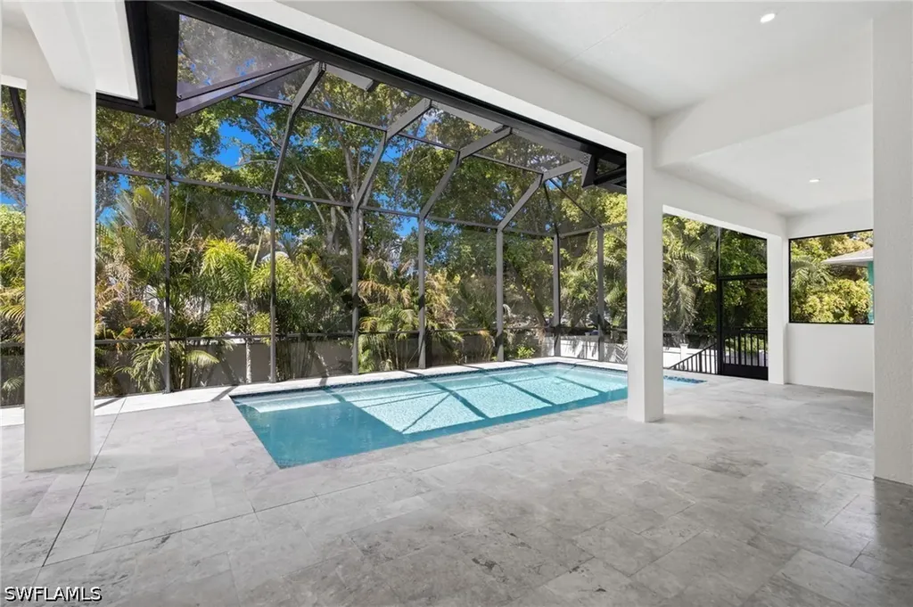 82 Tahiti Road Marco Island FL 34145