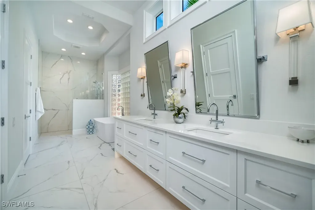 5174 Kensington High Street Naples FL 34105