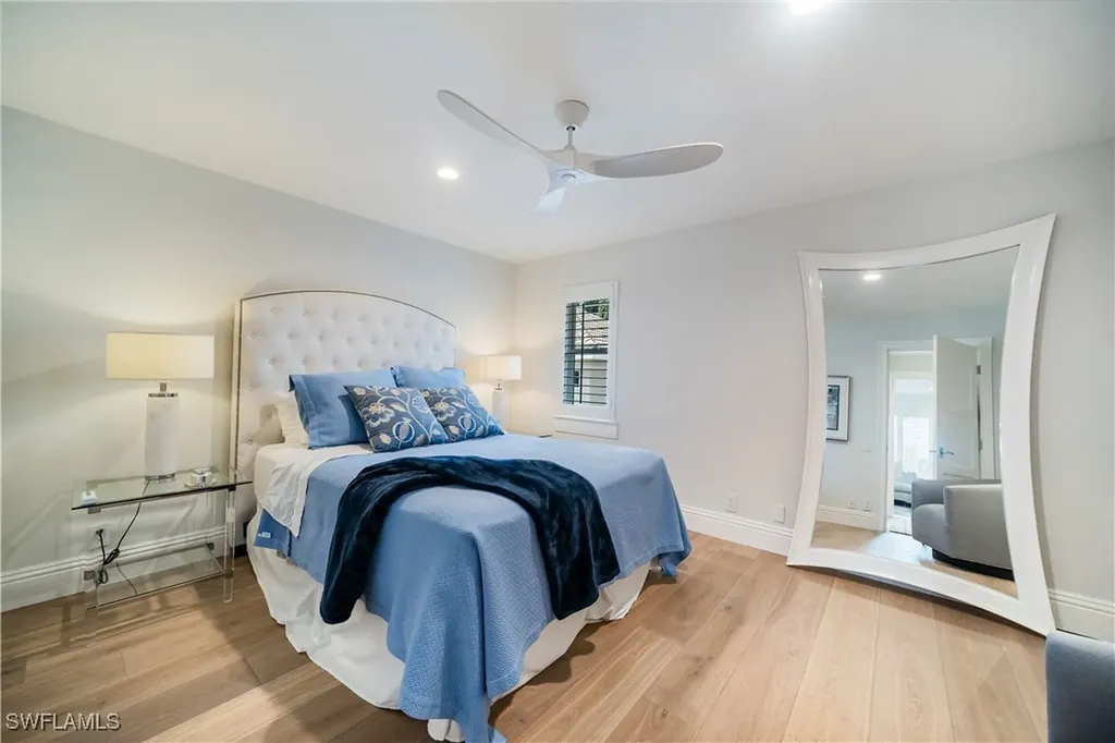 5174 Kensington High Street Naples FL 34105