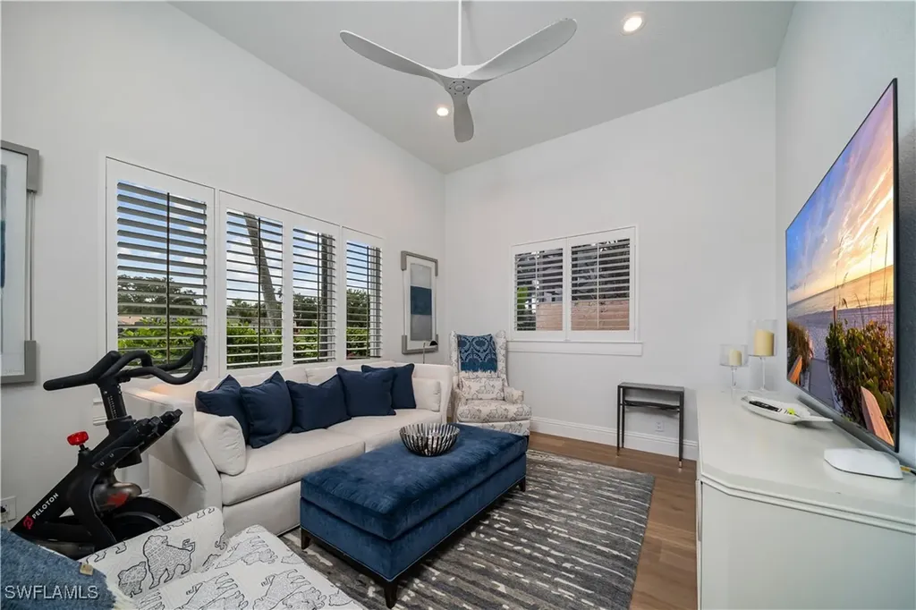 5174 Kensington High Street Naples FL 34105