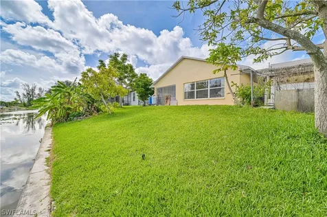 163 SE 16th Street Cape Coral FL 33990