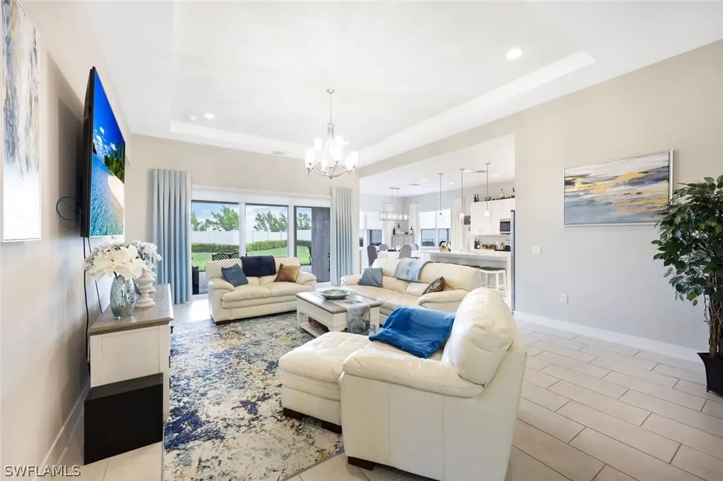 3616 Sapphire Cove Circle Naples FL 34114