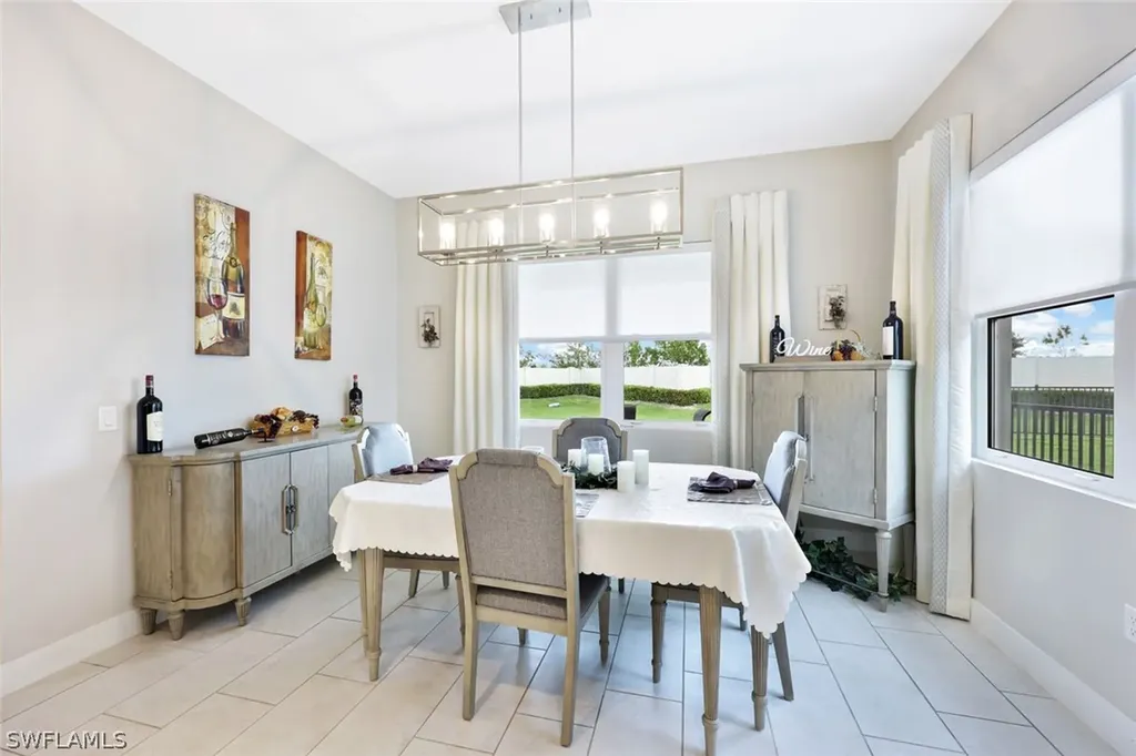 3616 Sapphire Cove Circle Naples FL 34114