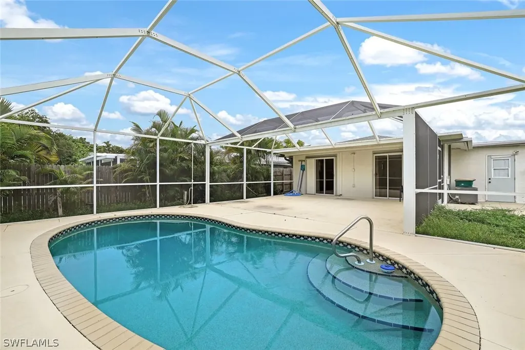 772 106th Avenue N Naples FL 34108