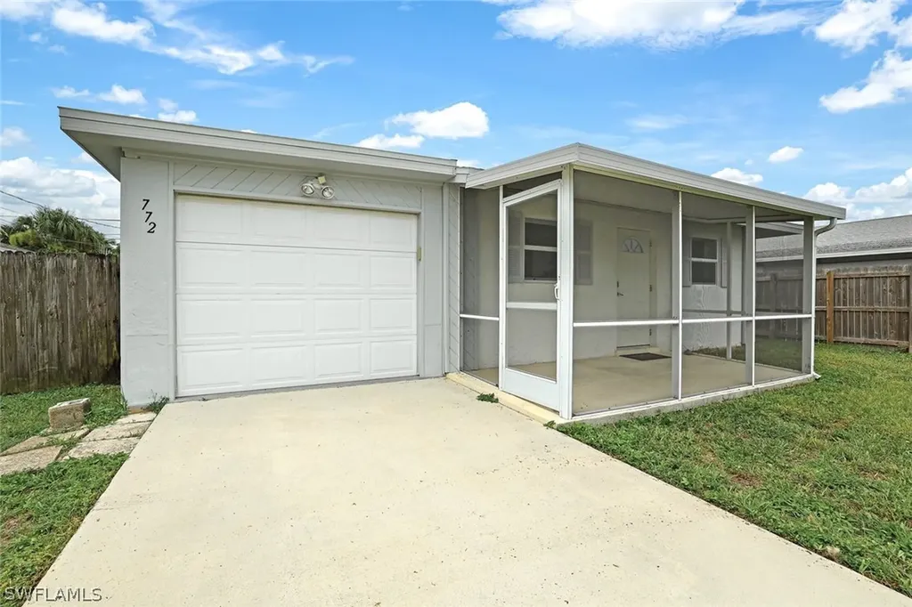 772 106th Avenue N Naples FL 34108