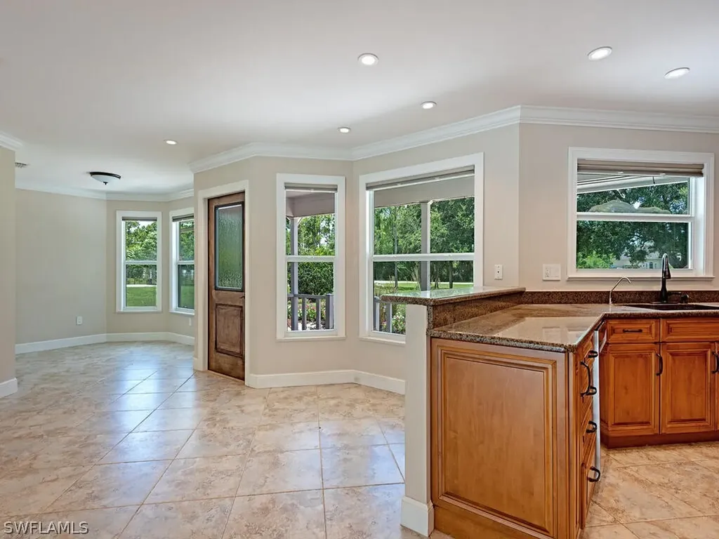 4660 7th Avenue NW Naples FL 34119
