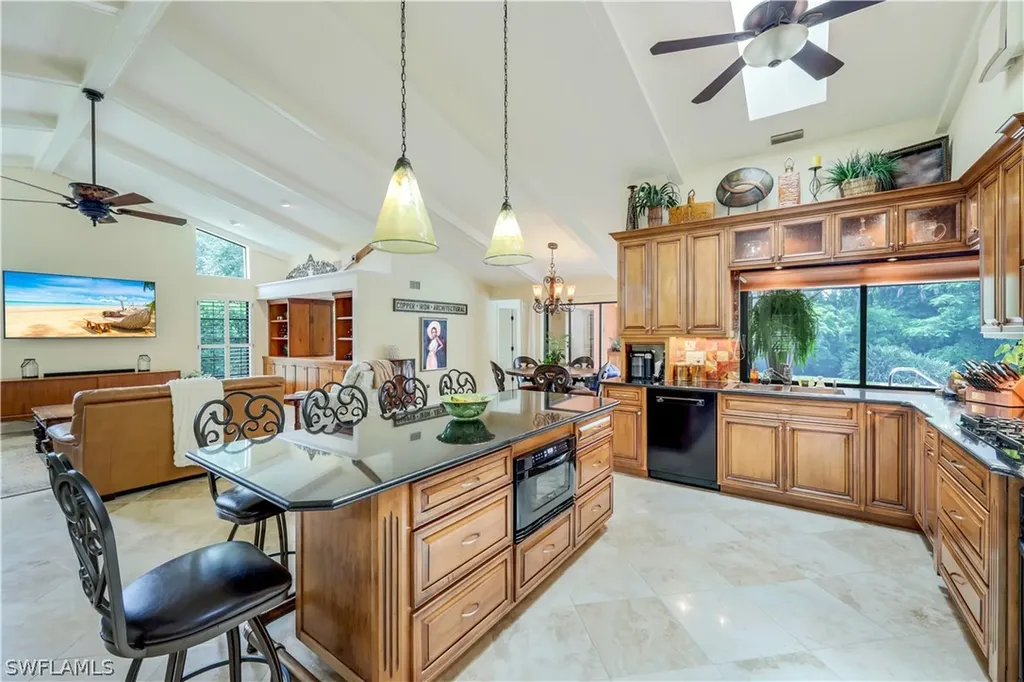 152 Oakwood Drive Naples FL 34110