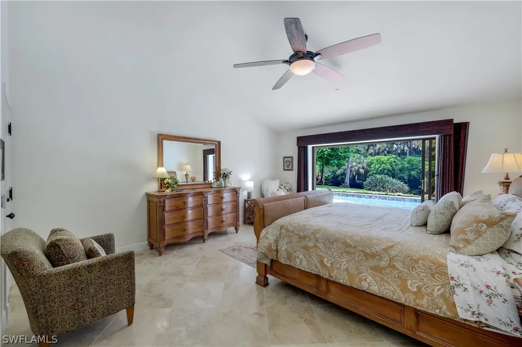 152 Oakwood Drive Naples FL 34110