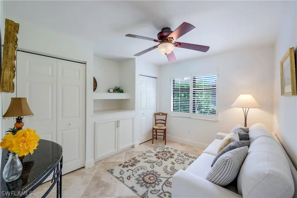 152 Oakwood Drive Naples FL 34110