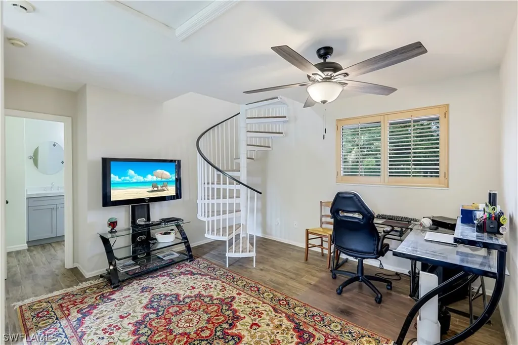 152 Oakwood Drive Naples FL 34110