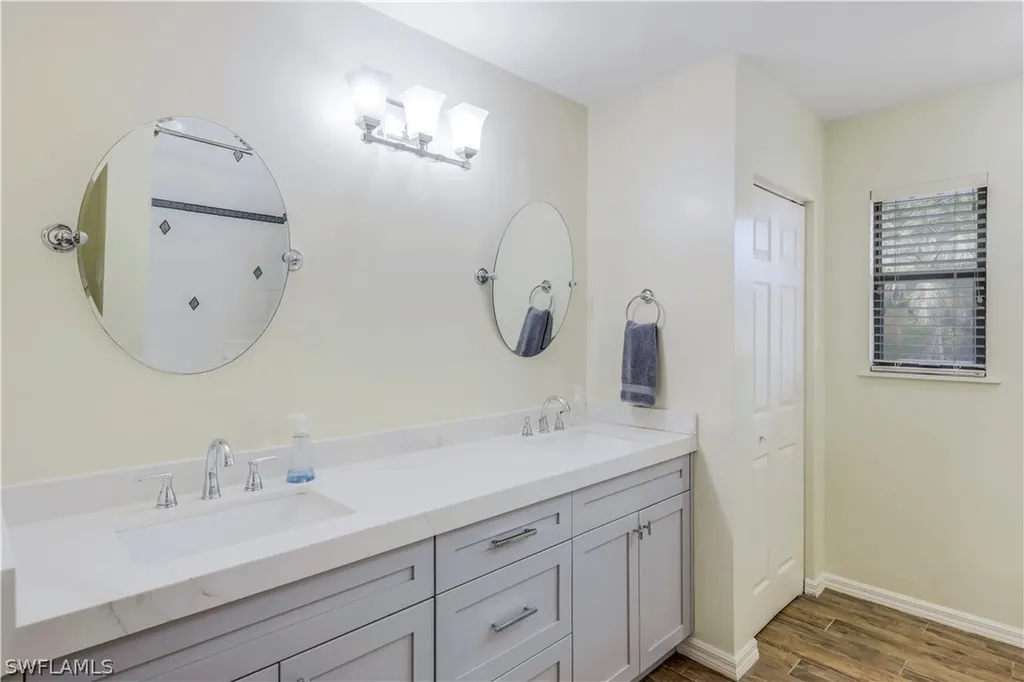 152 Oakwood Drive Naples FL 34110