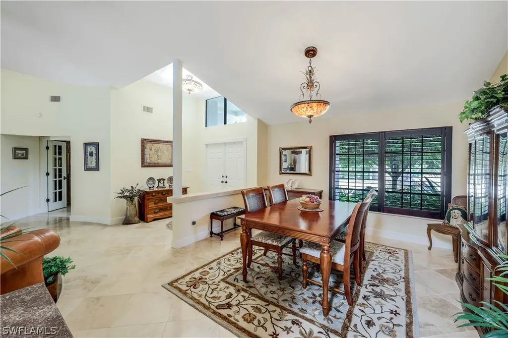152 Oakwood Drive Naples FL 34110