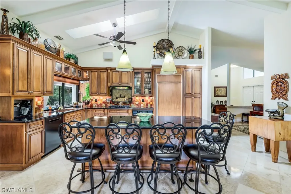 152 Oakwood Drive Naples FL 34110