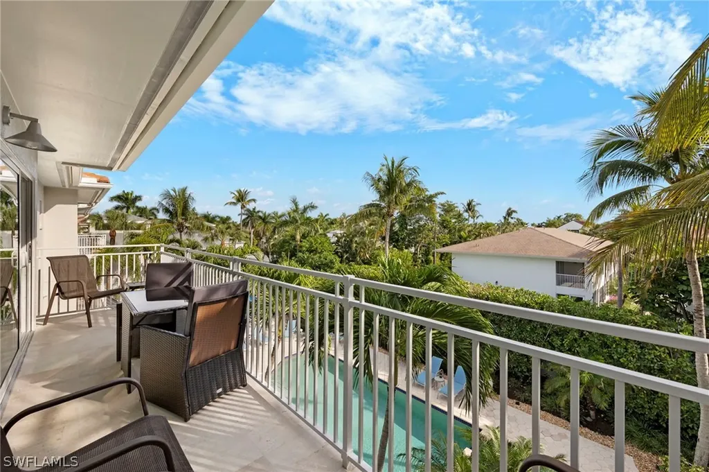 741 3rd Street S Naples FL 34102