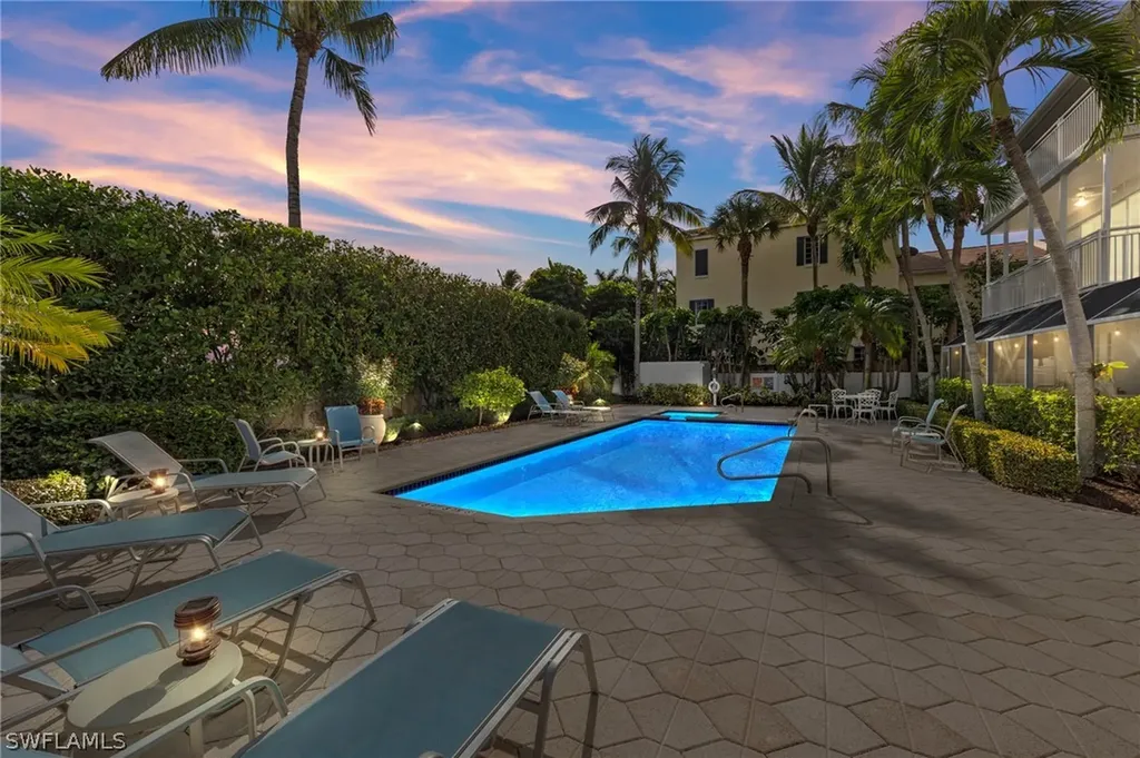 741 3rd Street S Naples FL 34102