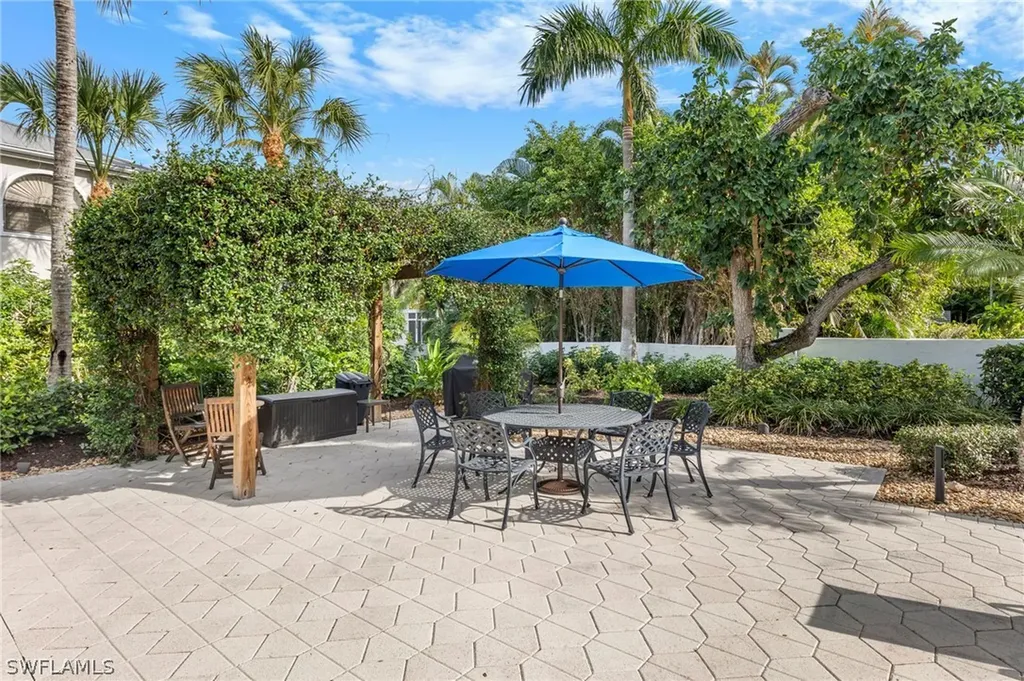741 3rd Street S Naples FL 34102
