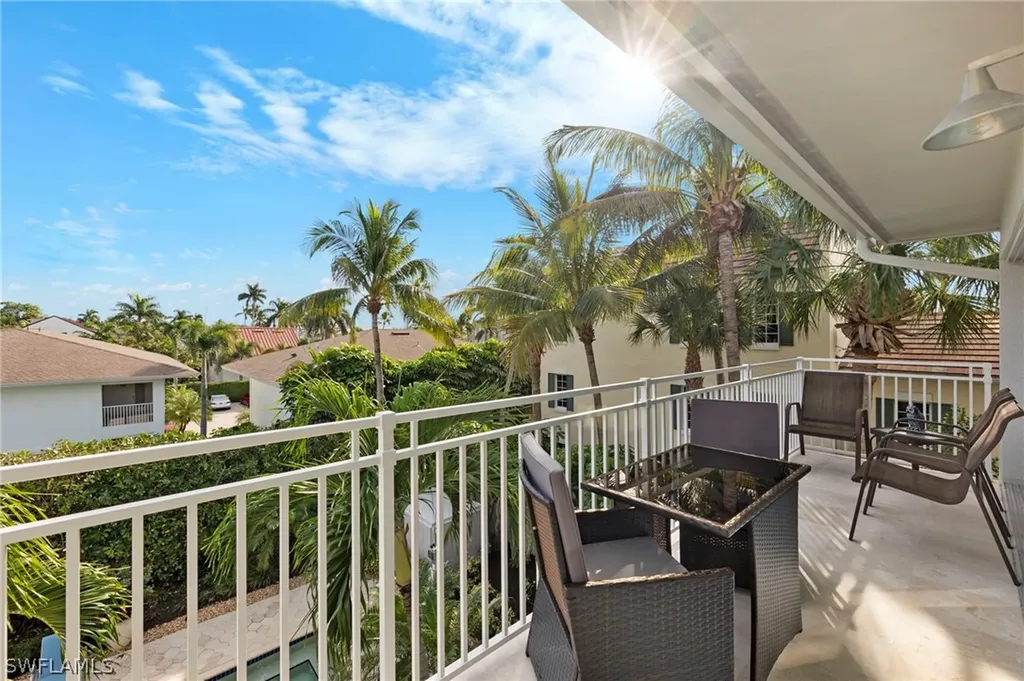 741 3rd Street S Naples FL 34102