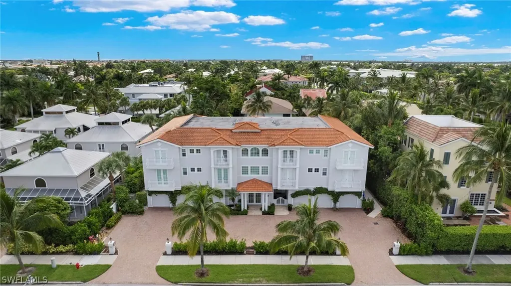 741 3rd Street S Naples FL 34102