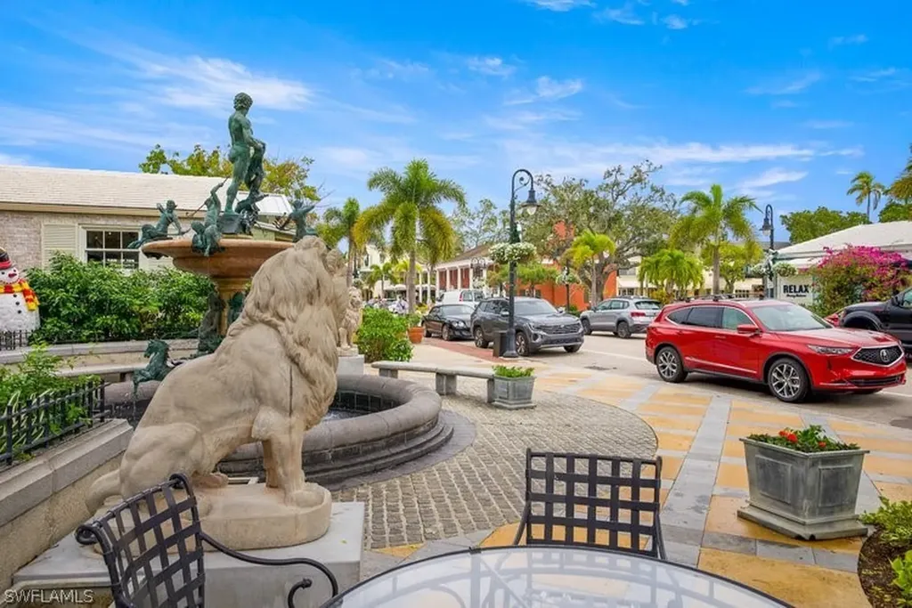 741 3rd Street S Naples FL 34102