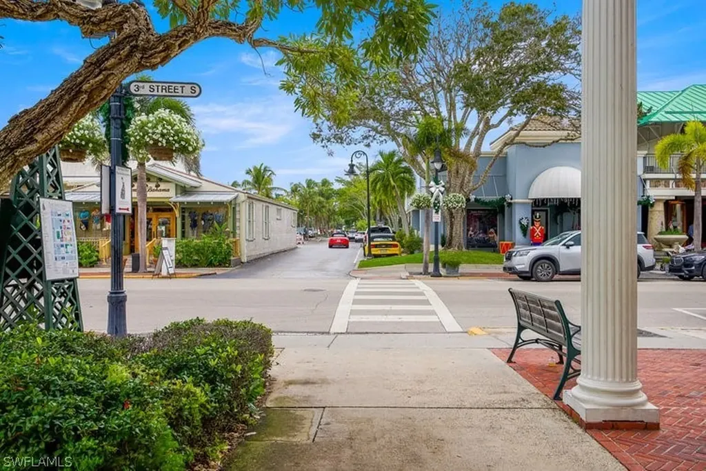 741 3rd Street S Naples FL 34102