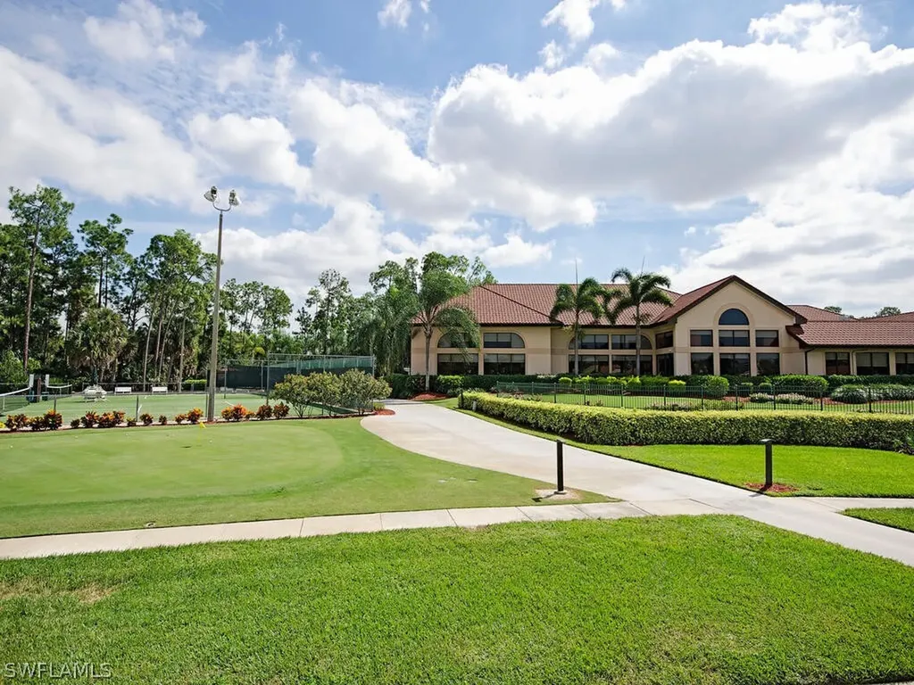 5980 Amherst Drive Naples FL 34112
