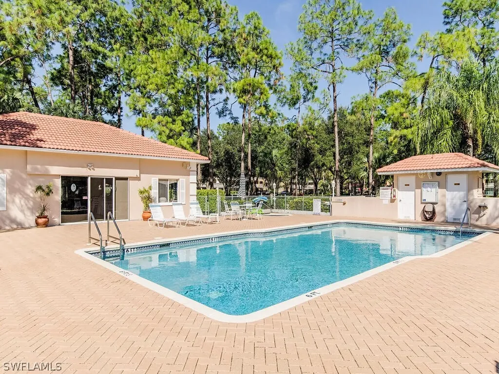 5980 Amherst Drive Naples FL 34112