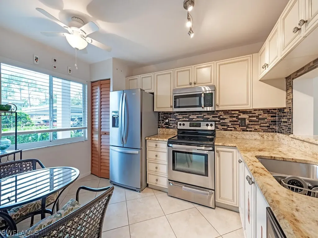 5980 Amherst Drive Naples FL 34112