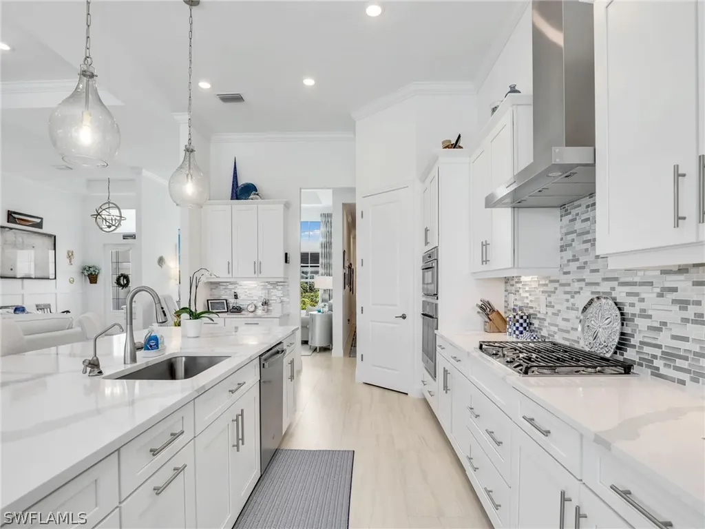 18668 Wildblue Boulevard Fort Myers FL 33913