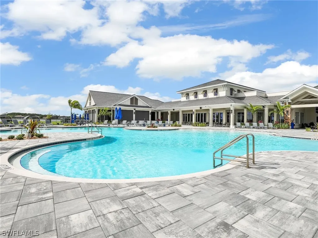 18668 Wildblue Boulevard Fort Myers FL 33913