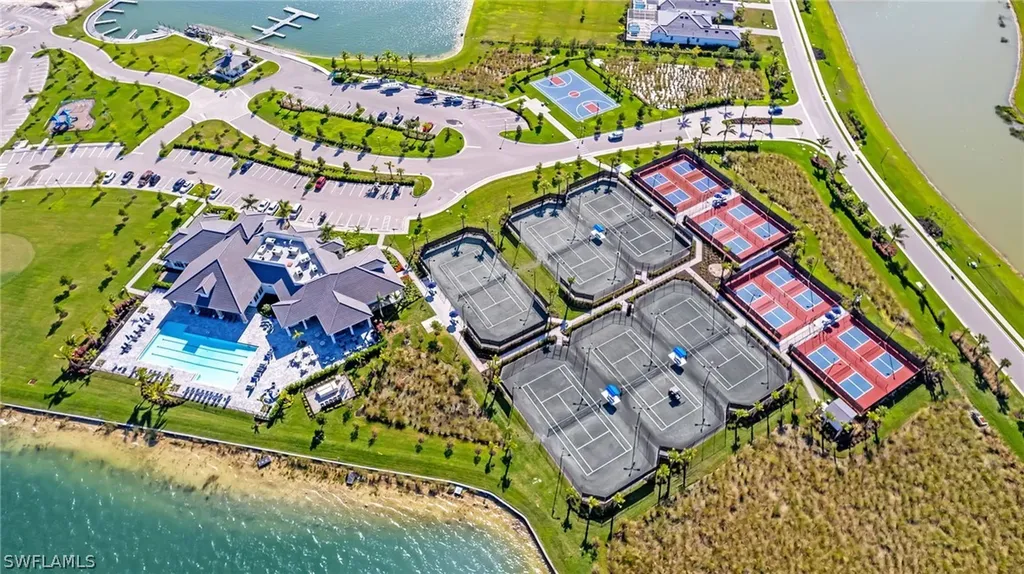 18668 Wildblue Boulevard Fort Myers FL 33913