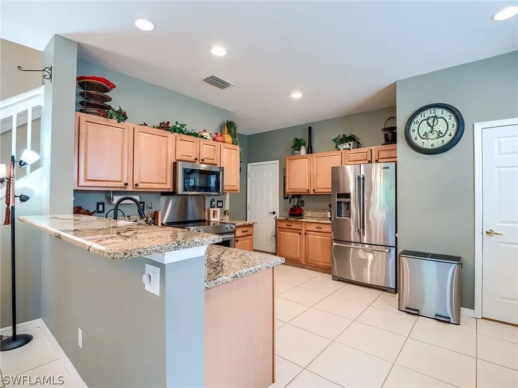 8410 Village Edge Circle Fort Myers FL 33919