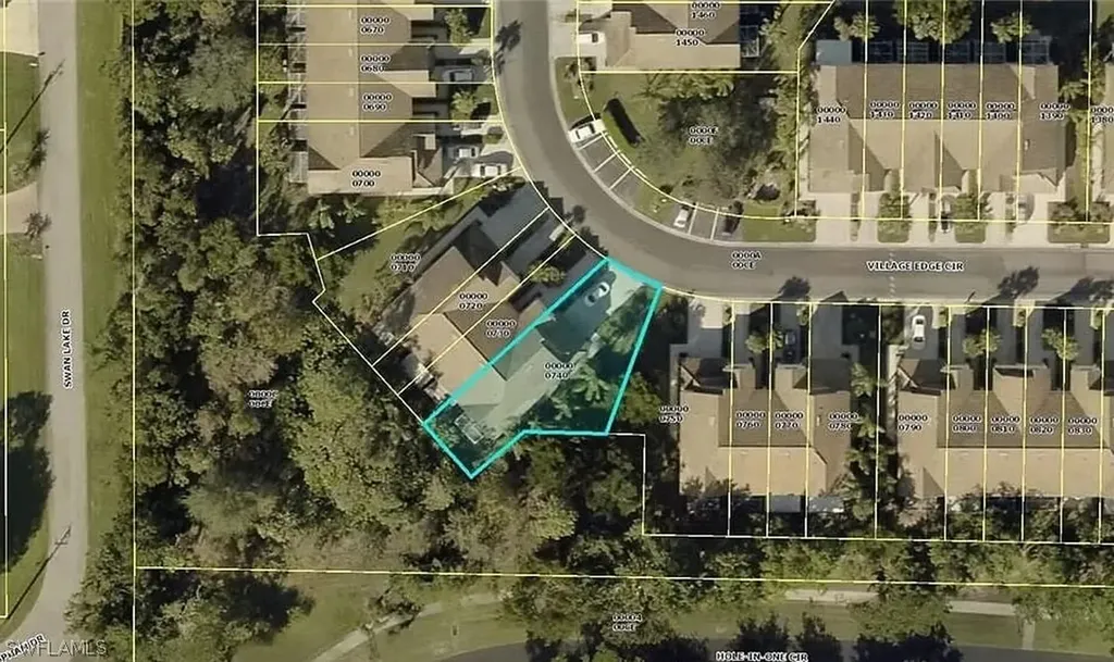 8410 Village Edge Circle Fort Myers FL 33919