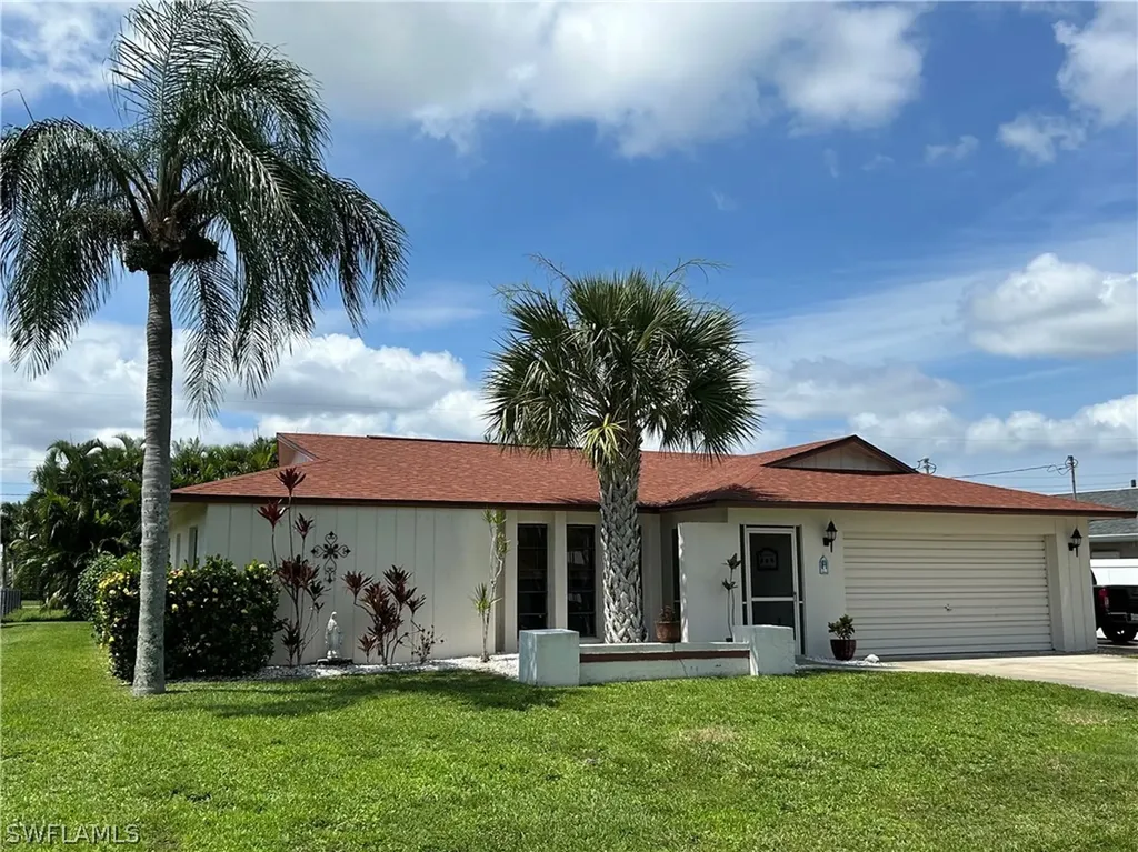 304 SE 43rd Lane Cape Coral FL 33904