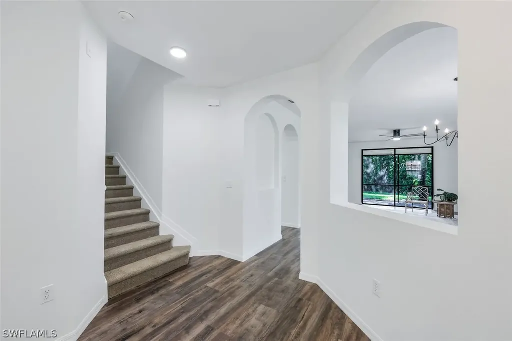 15462 Summit Place Circle Naples FL 34119