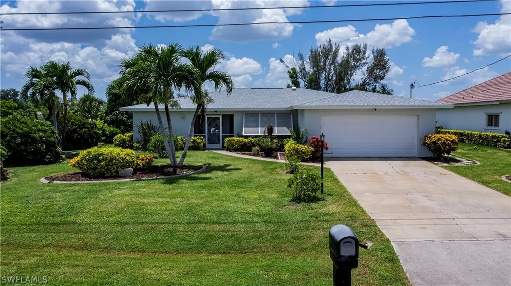 2514 Retunda Parkway W Cape Coral FL 33904