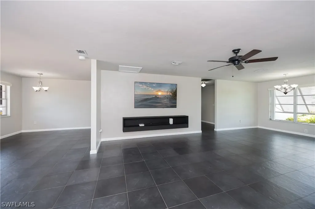 2514 Retunda Parkway W Cape Coral FL 33904