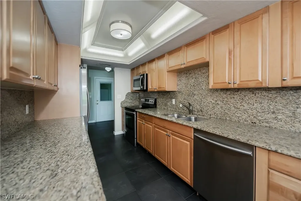 2514 Retunda Parkway W Cape Coral FL 33904