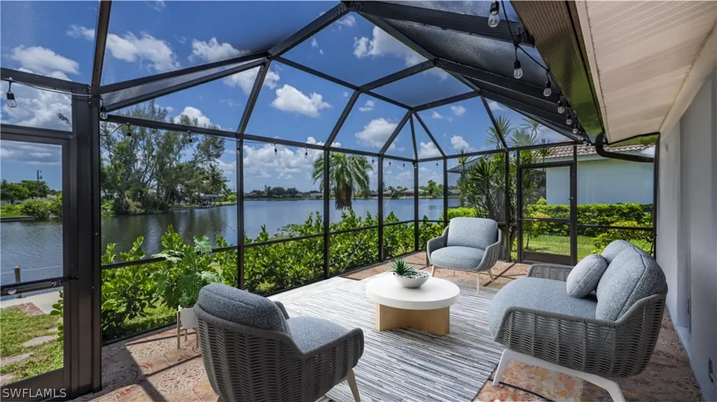 2514 Retunda Parkway W Cape Coral FL 33904