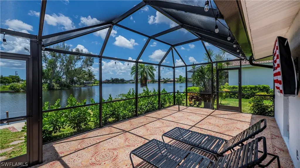 2514 Retunda Parkway W Cape Coral FL 33904