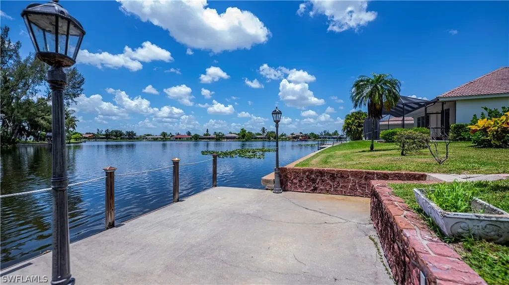 2514 Retunda Parkway W Cape Coral FL 33904