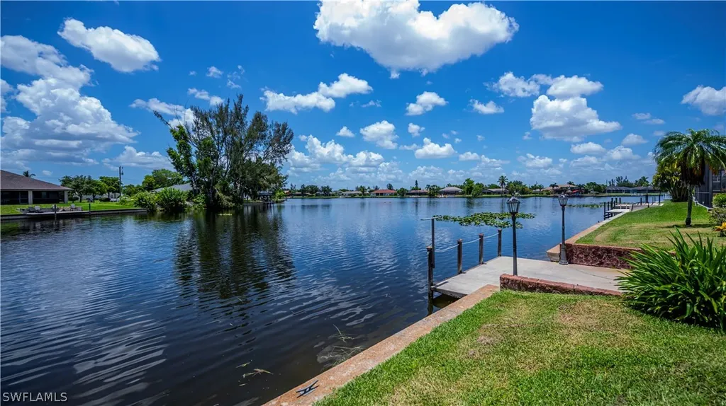 2514 Retunda Parkway W Cape Coral FL 33904