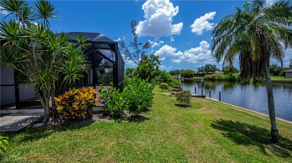 2514 Retunda Parkway W Cape Coral FL 33904
