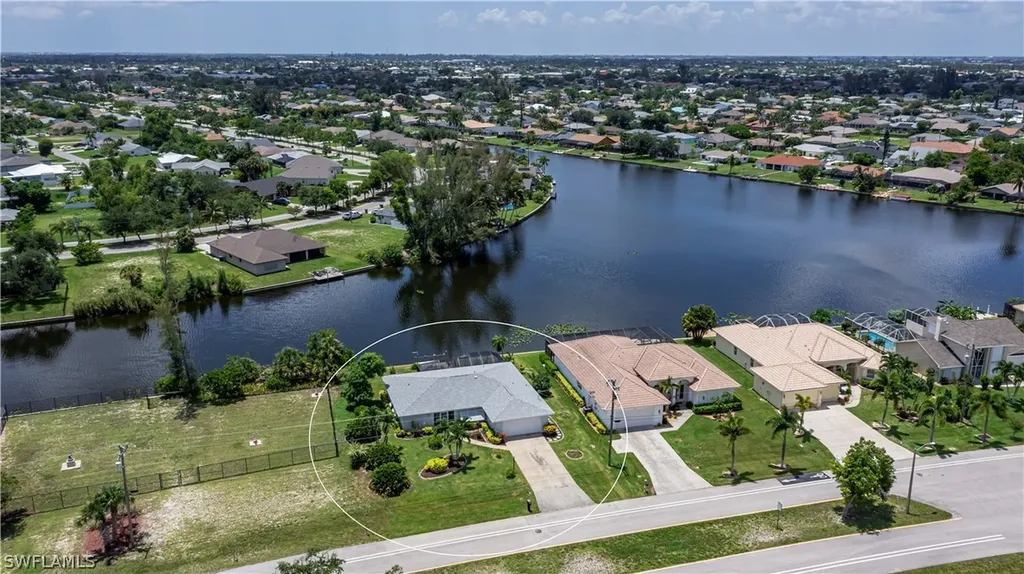 2514 Retunda Parkway W Cape Coral FL 33904