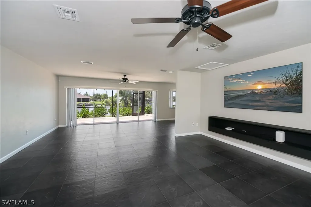 2514 Retunda Parkway W Cape Coral FL 33904