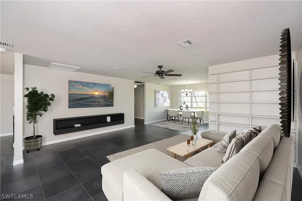2514 Retunda Parkway W Cape Coral FL 33904