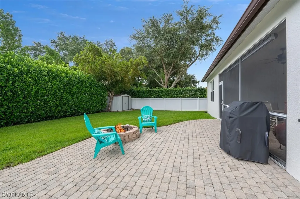 8222 Laurel Lakes Boulevard Naples FL 34119