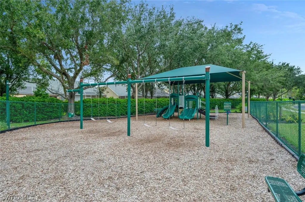 8222 Laurel Lakes Boulevard Naples FL 34119